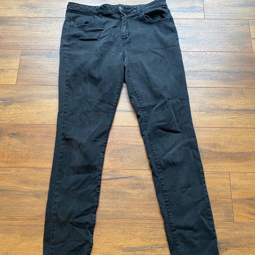 American eagle black distressed hirise stretch 14L